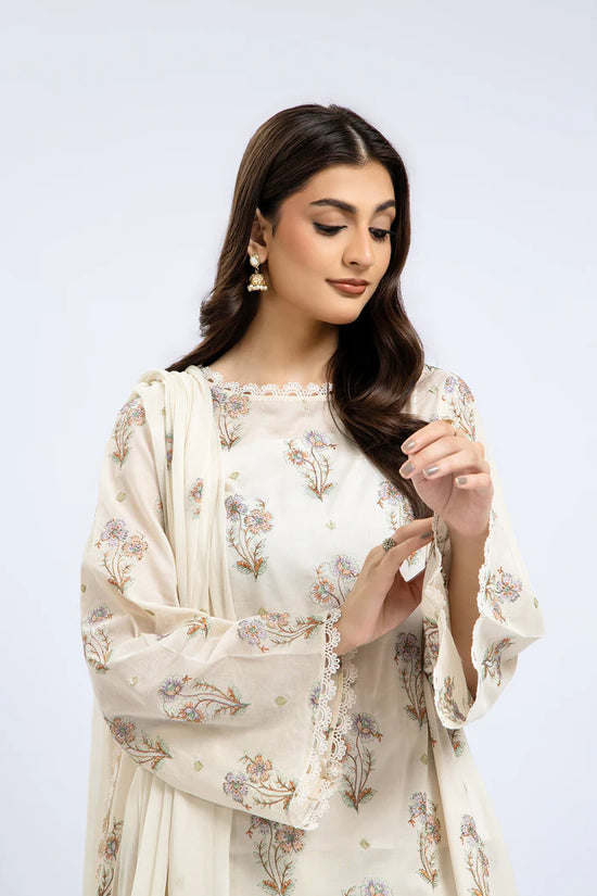 EMBROIDERED LAWN 3 PCS (UNSTITCHED)